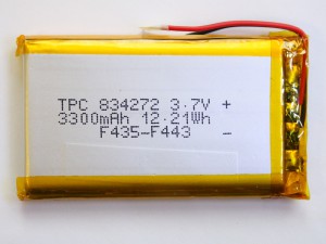Литий-полимерный аккумулятор 3.7 V 3300 mAh с контроллером (72х42х8 мм)